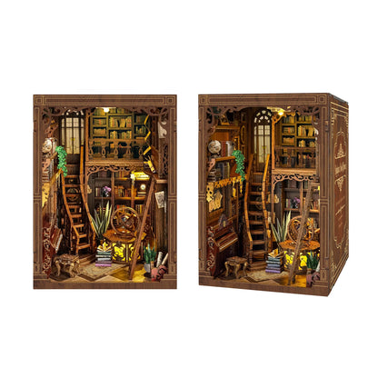 Myriad Books House - Book Nook Kit
