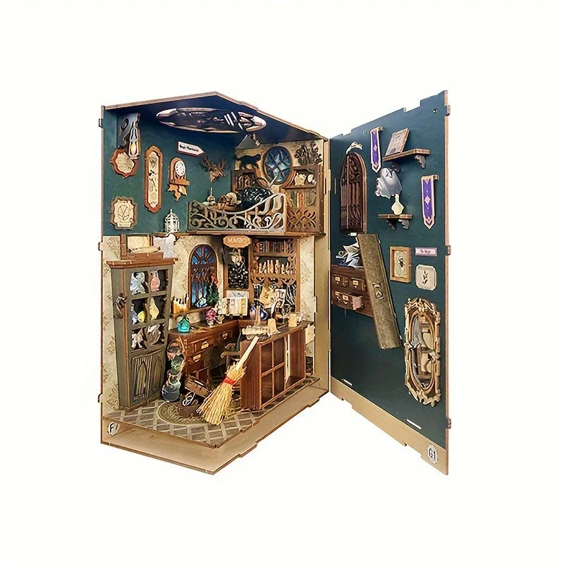 Magic Potion House - Book Nook Kit