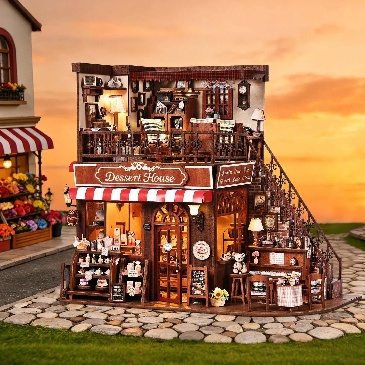 Corner Desert House - Miniature House Kit