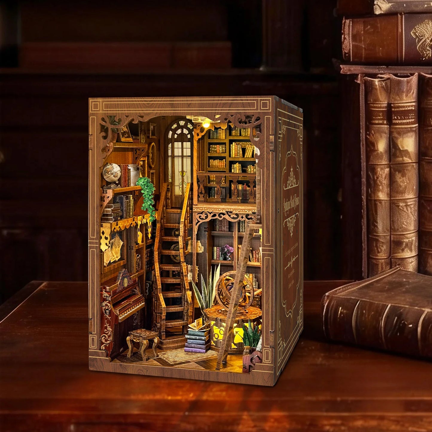 Myriad Books House - Book Nook Kit